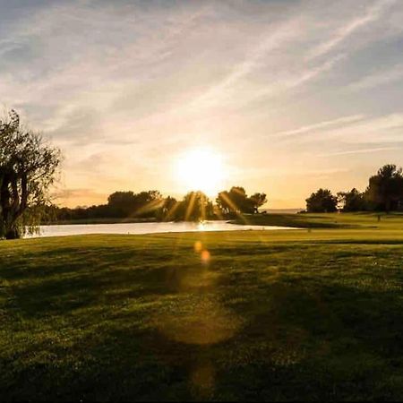 Moment De Detente Sur Le Golf De Pont-Royal Mallemort Dış mekan fotoğraf